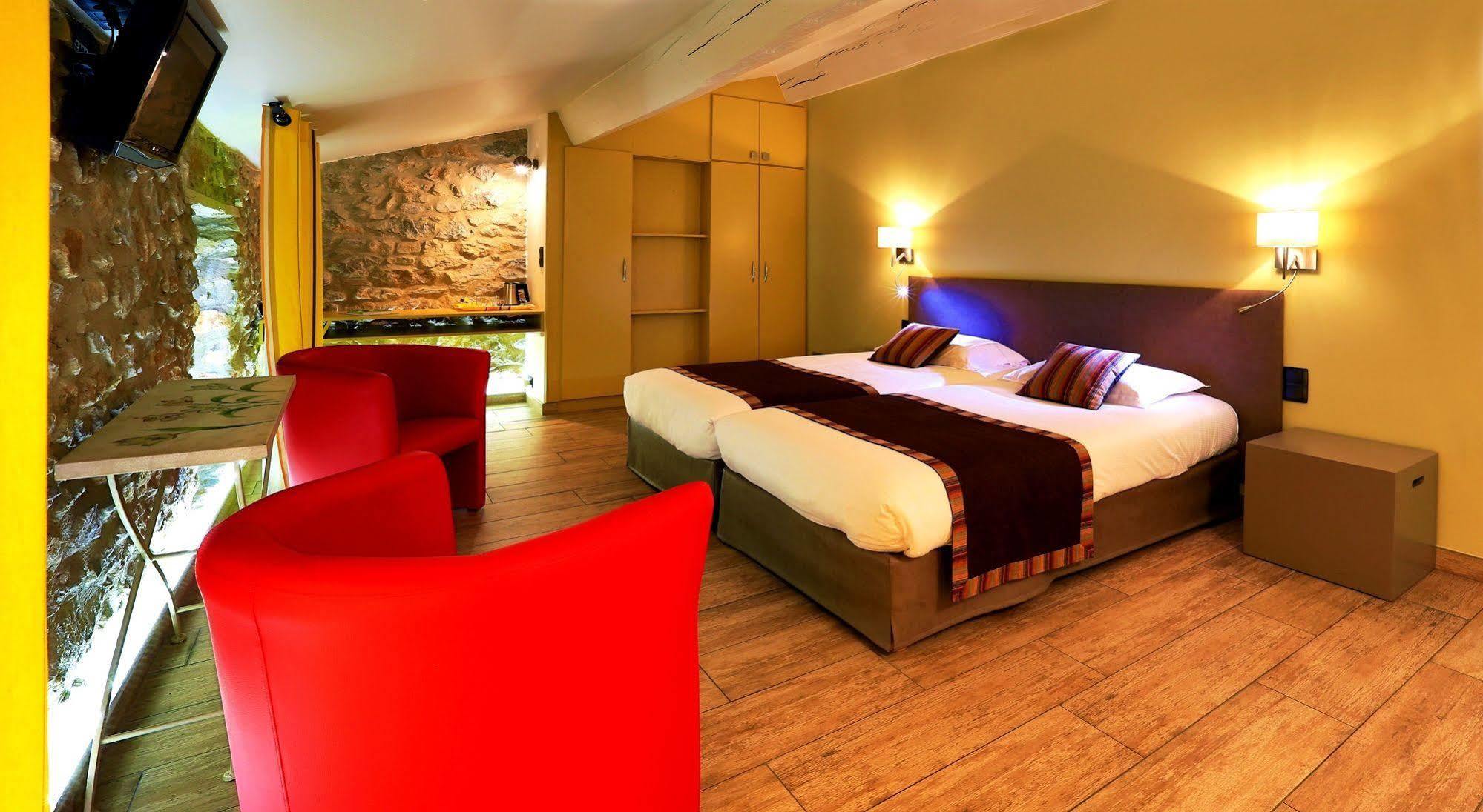 Logis Auberge Restaurant Du Vigneron Cucugnan Ngoại thất bức ảnh
